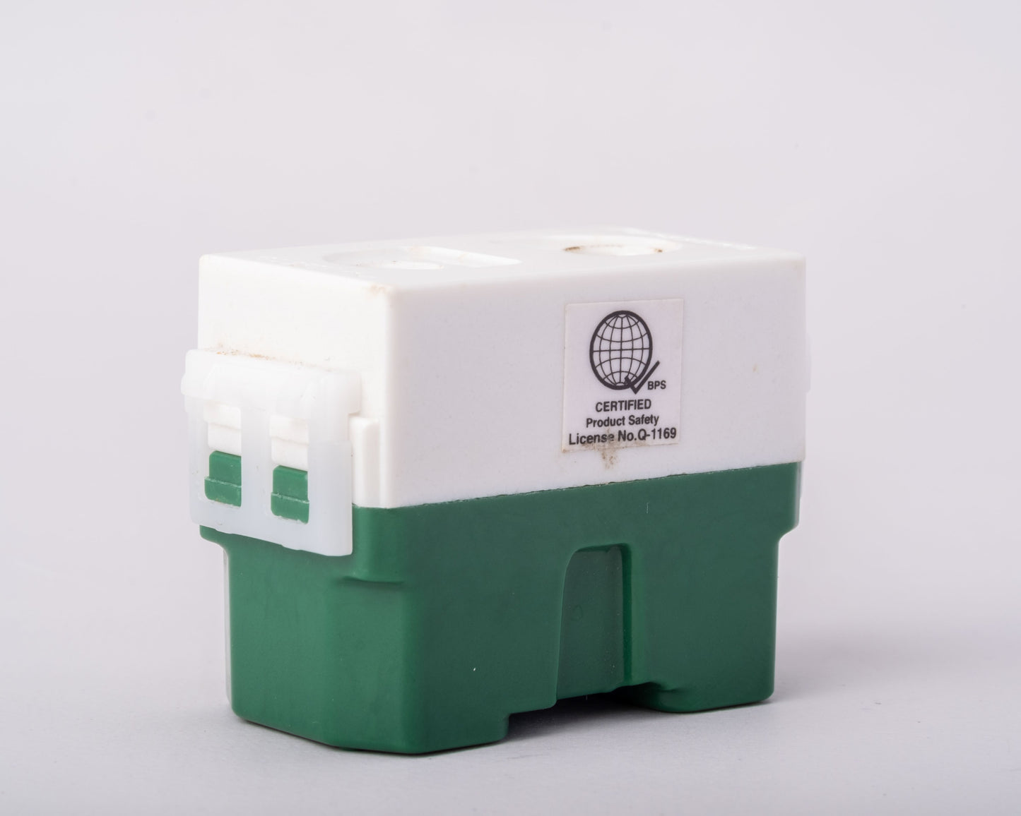 PANASONIC ROUND PIN OUTLET (WEG-1090)