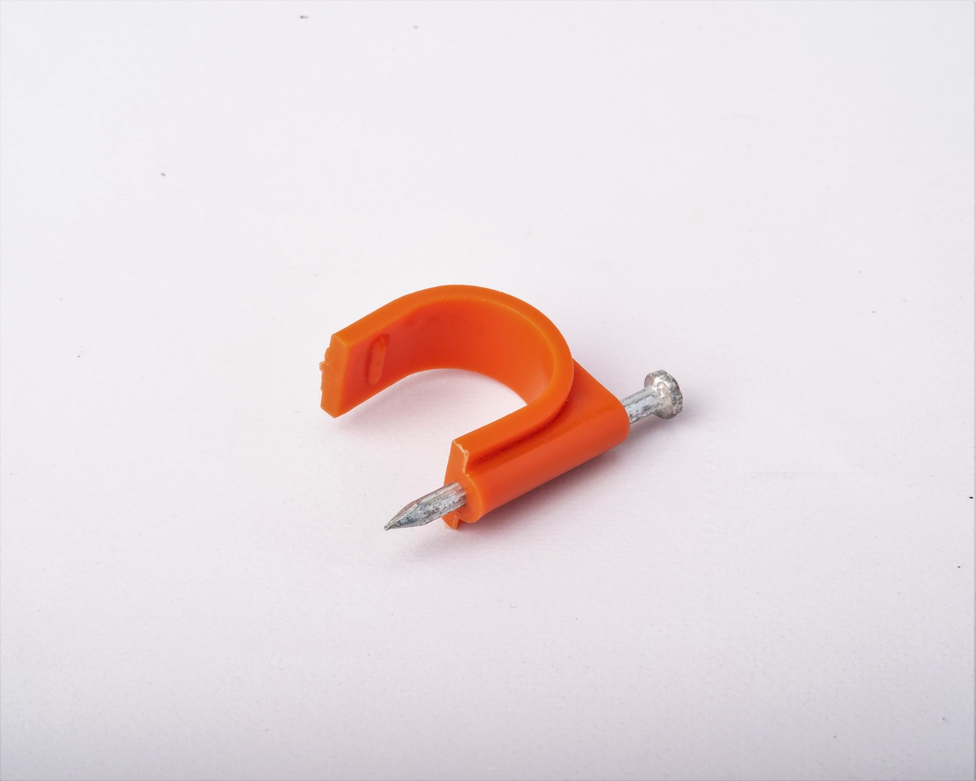 KOTEN PVC CLAMP AR- 8 (100/PACK) 1/2